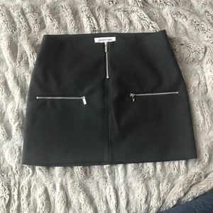 Elizabeth & James Mini Skirt w/ Zipper Pockets